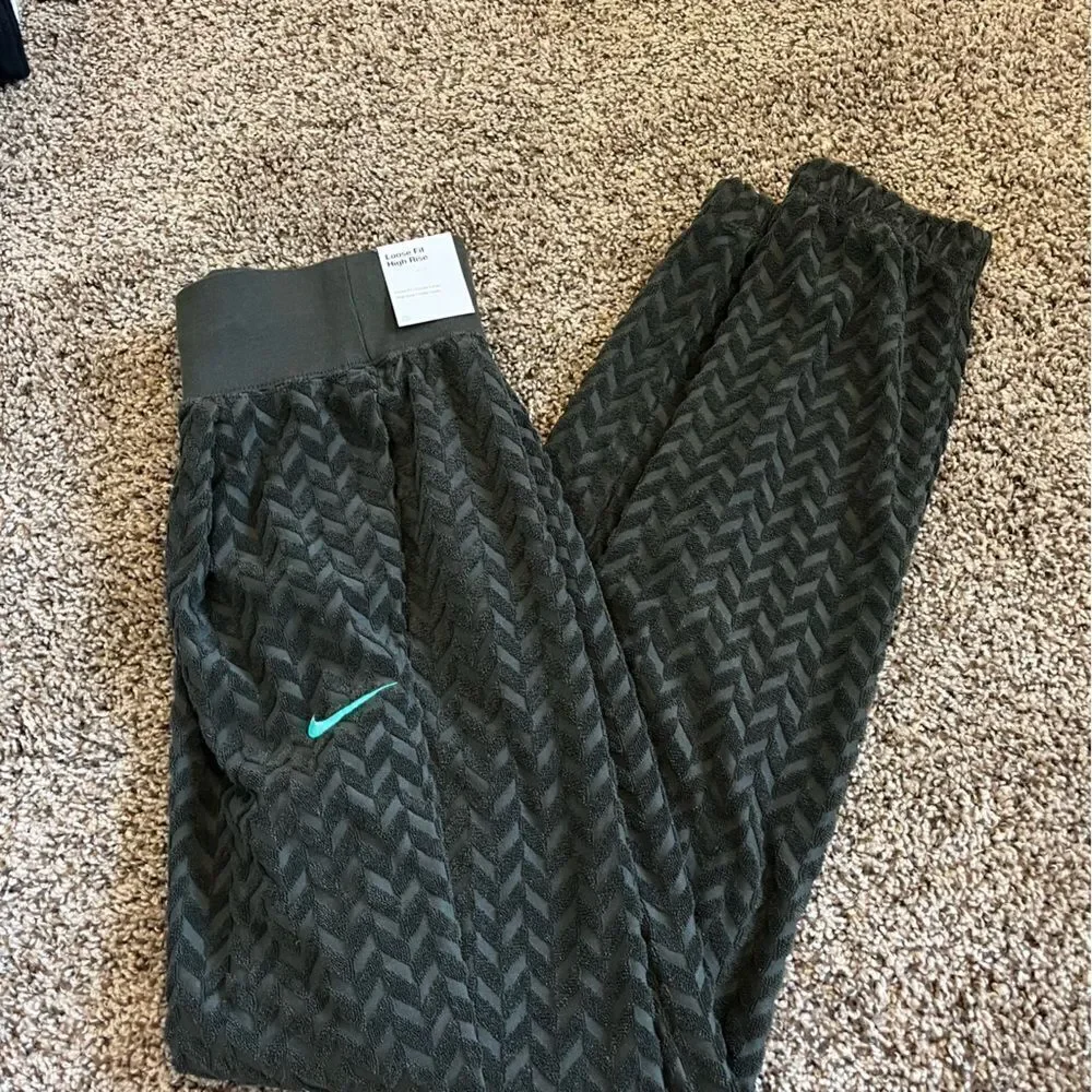 Nike Women's Sportswear Everyday Modern High Rise Joggers